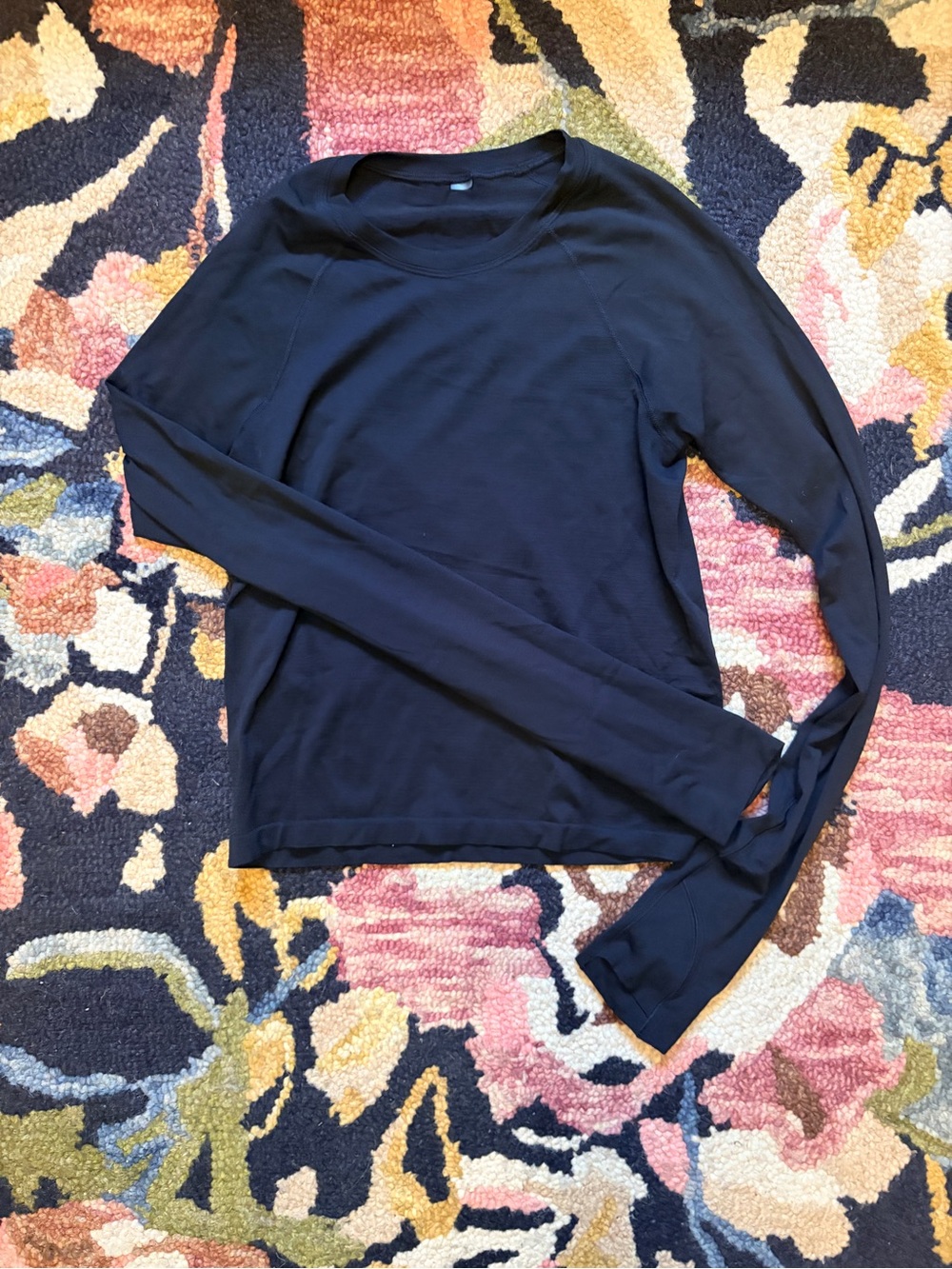 Aritzia Golden Women’s Work Out Long Sleeve Crewneck Top - Black